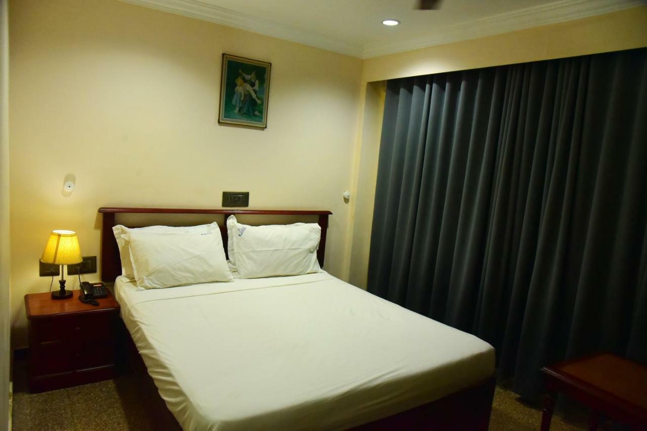 Hotel Kairali Towers Palakkad Exterior photo