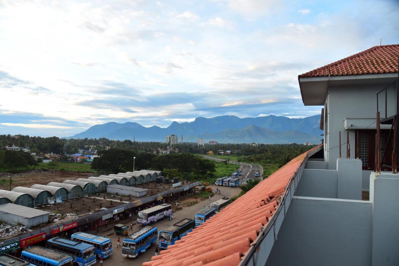 Hotel Kairali Towers Palakkad Exterior photo
